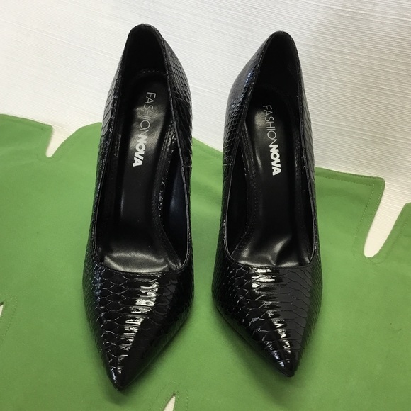 Fashion Nova Black Reptile Design Heels - Picture 6 of 8